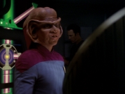 extant_StarTrek_DS9_6x01-ATimeToStand_02794.jpg