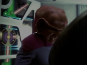 extant_StarTrek_DS9_6x01-ATimeToStand_02808.jpg