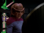 extant_StarTrek_DS9_6x01-ATimeToStand_02816.jpg