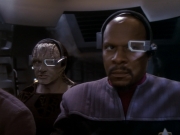 extant_StarTrek_DS9_6x01-ATimeToStand_02818.jpg