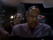extant_StarTrek_DS9_6x01-ATimeToStand_02825.jpg