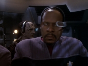 extant_StarTrek_DS9_6x01-ATimeToStand_02828.jpg