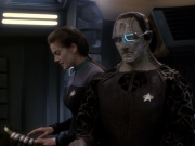 extant_StarTrek_DS9_6x01-ATimeToStand_03452.jpg