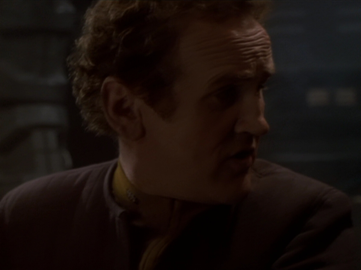 extant_StarTrek_DS9_6x02-RocksAndShoals_00162.jpg