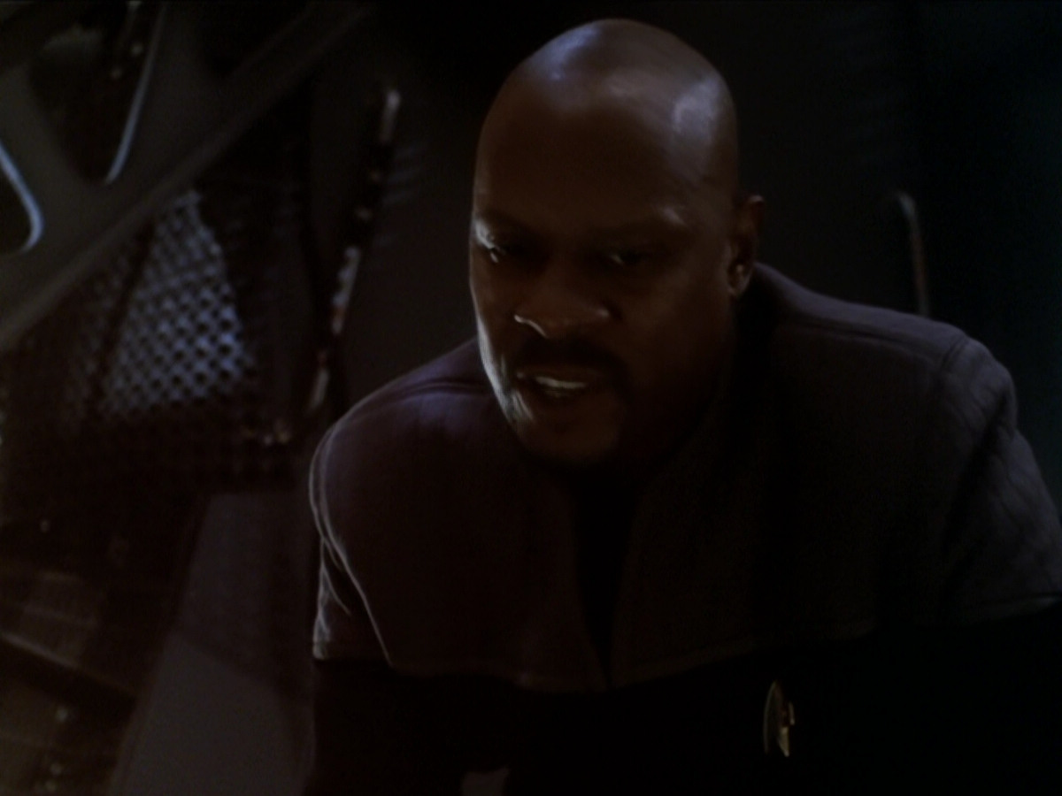 extant_StarTrek_DS9_6x02-RocksAndShoals_00167.jpg