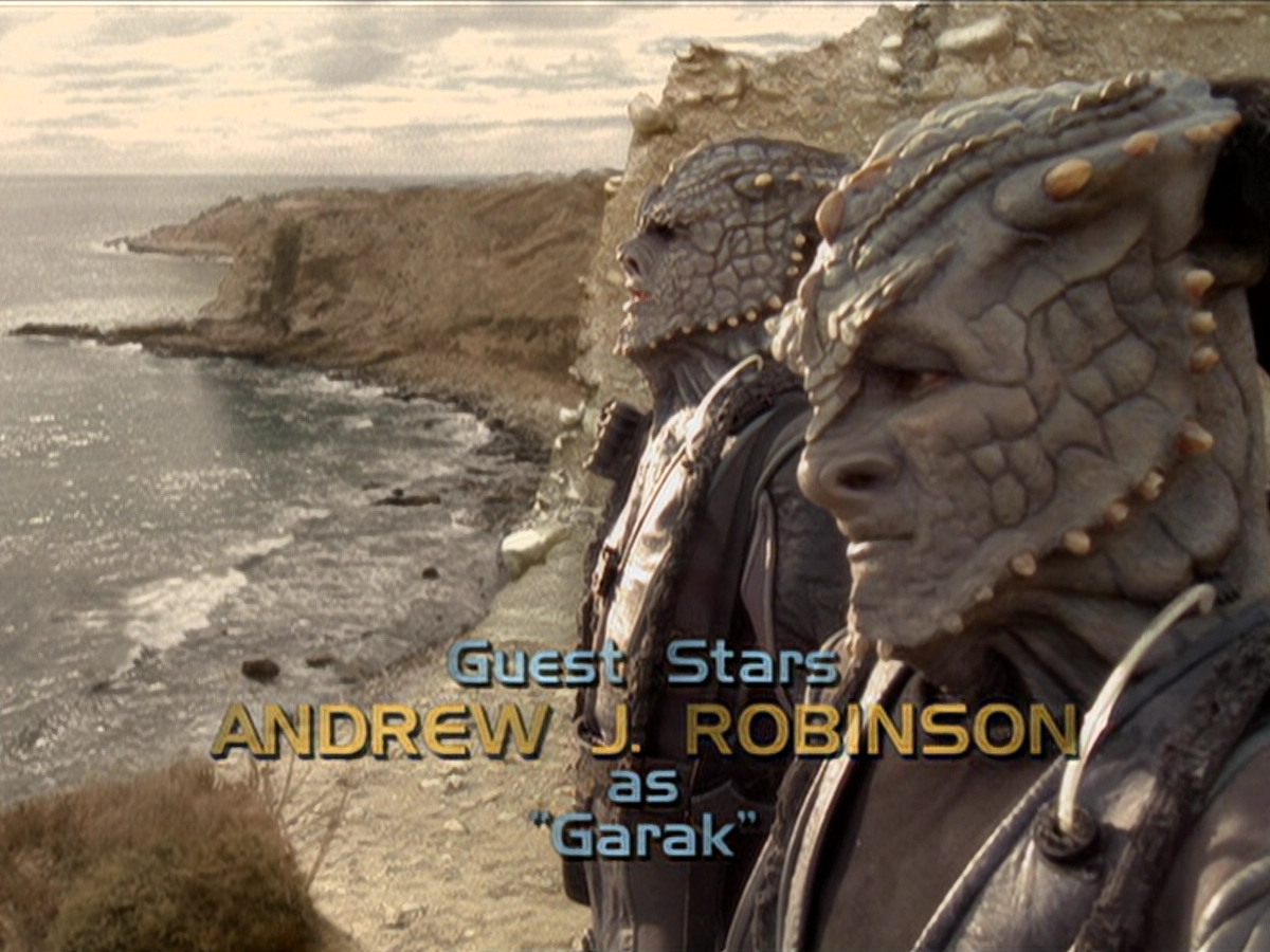 extant_StarTrek_DS9_6x02-RocksAndShoals_00367.jpg