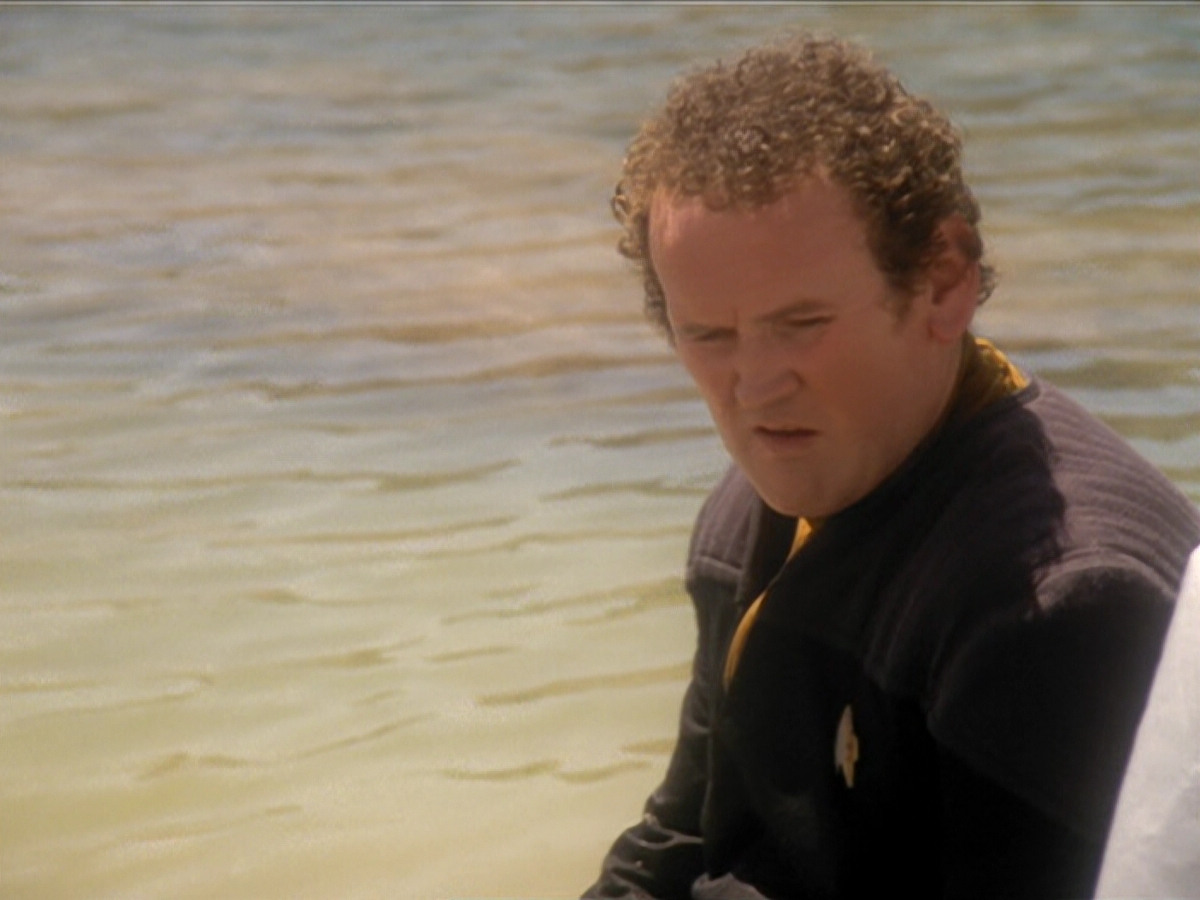 extant_StarTrek_DS9_6x02-RocksAndShoals_00568.jpg