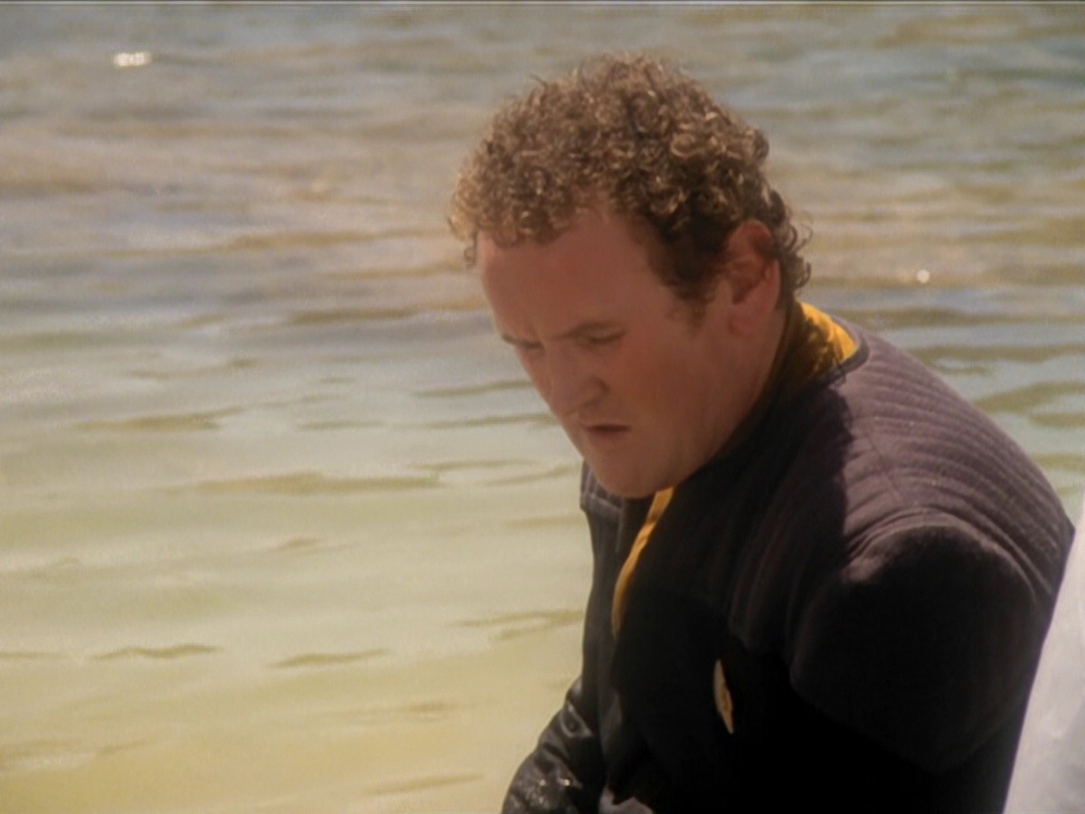 extant_StarTrek_DS9_6x02-RocksAndShoals_00578.jpg