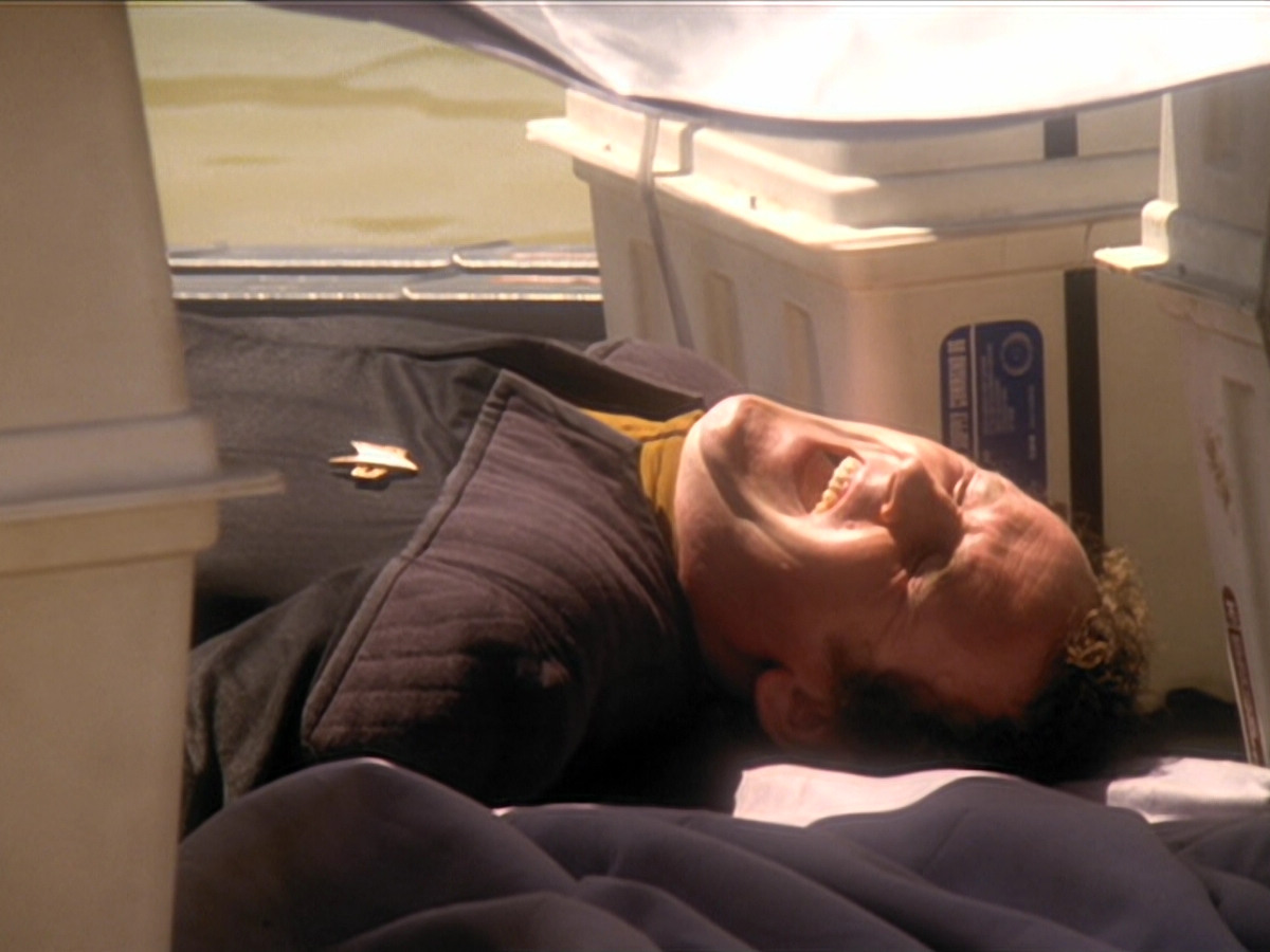 extant_StarTrek_DS9_6x02-RocksAndShoals_00600.jpg