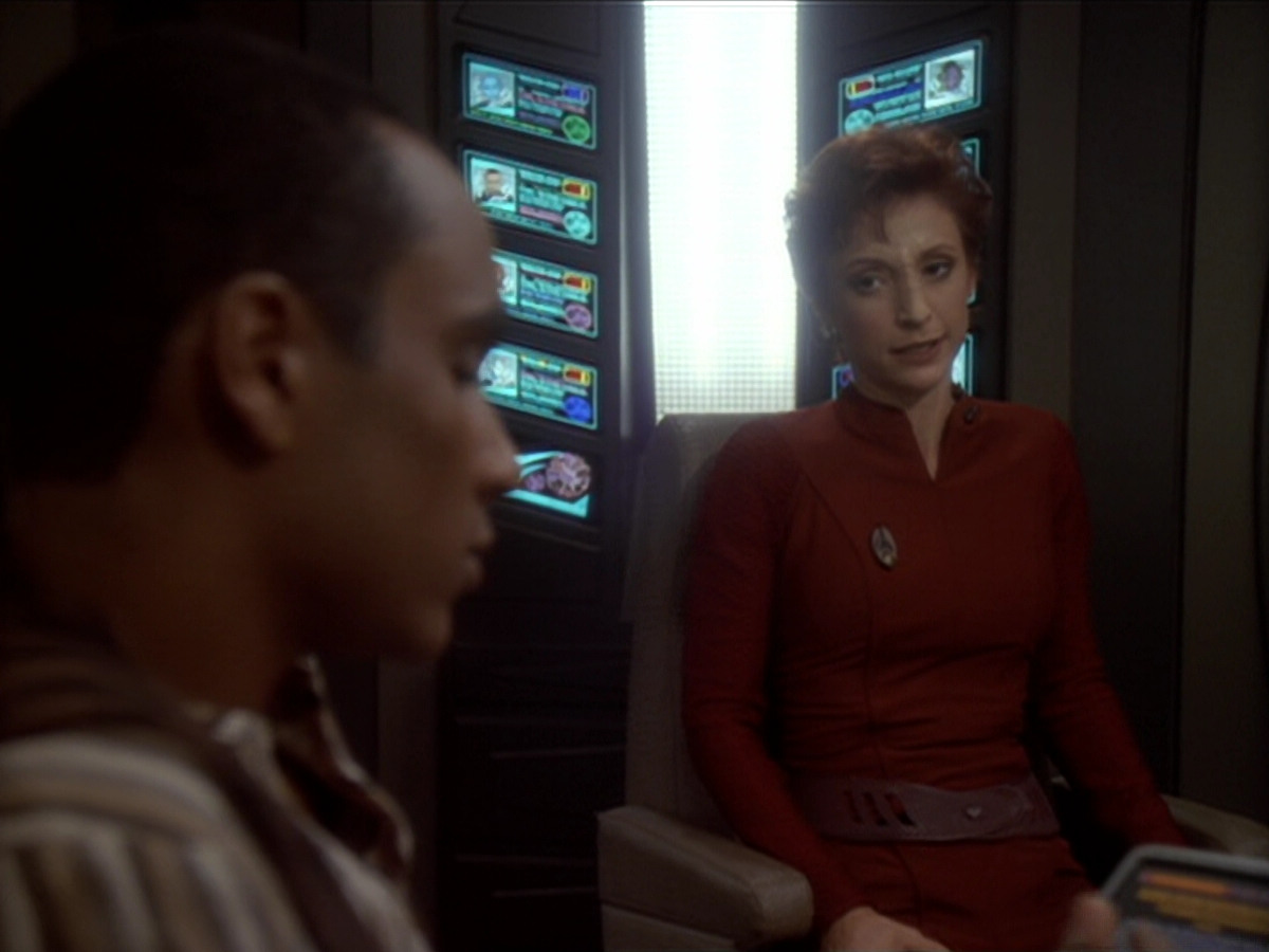 extant_StarTrek_DS9_6x02-RocksAndShoals_01310.jpg