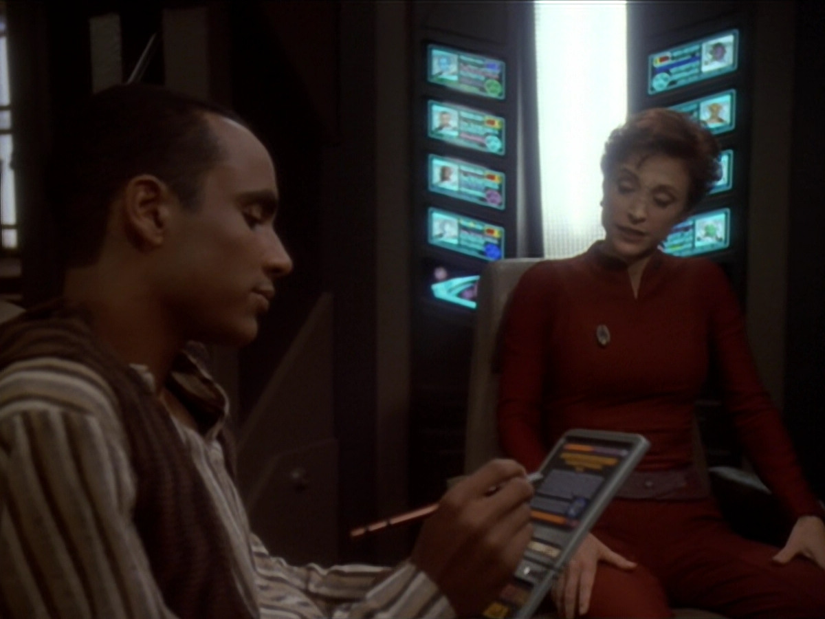 extant_StarTrek_DS9_6x02-RocksAndShoals_01381.jpg