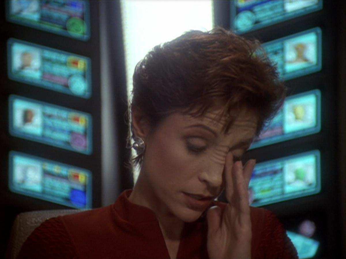 extant_StarTrek_DS9_6x02-RocksAndShoals_01415.jpg