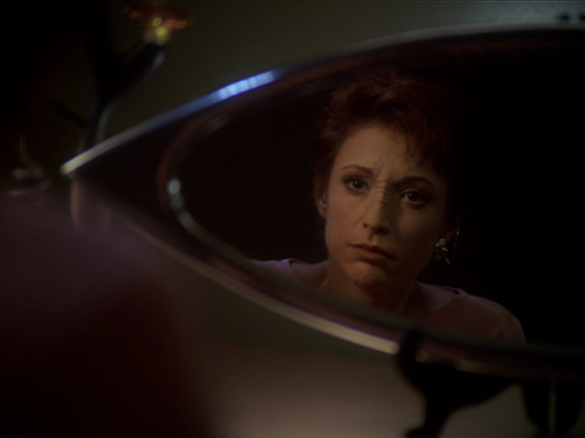 extant_StarTrek_DS9_6x02-RocksAndShoals_02561.jpg