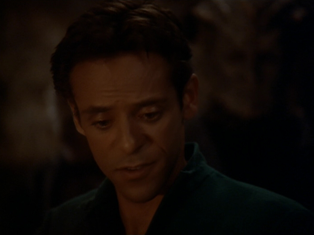 extant_StarTrek_DS9_6x02-RocksAndShoals_02670.jpg