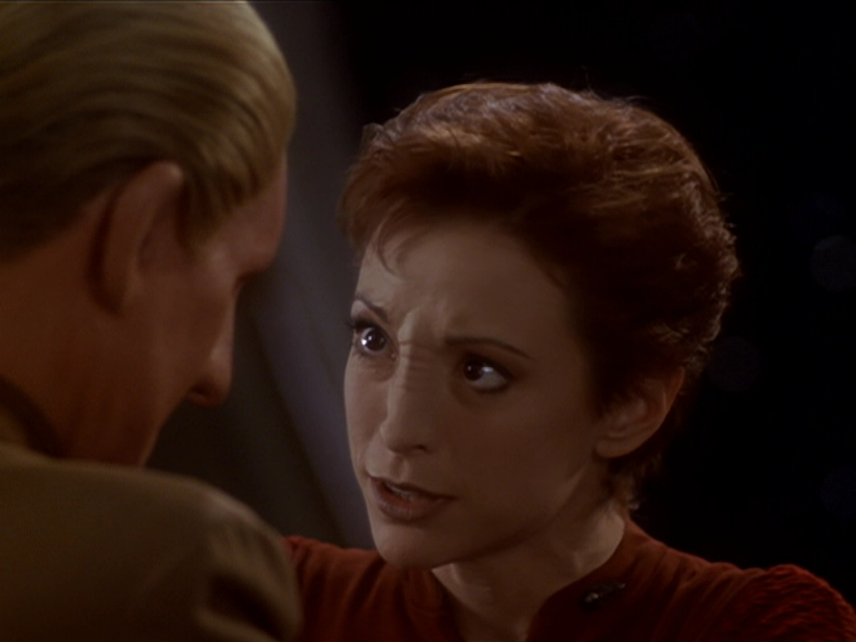 extant_StarTrek_DS9_6x02-RocksAndShoals_03167.jpg