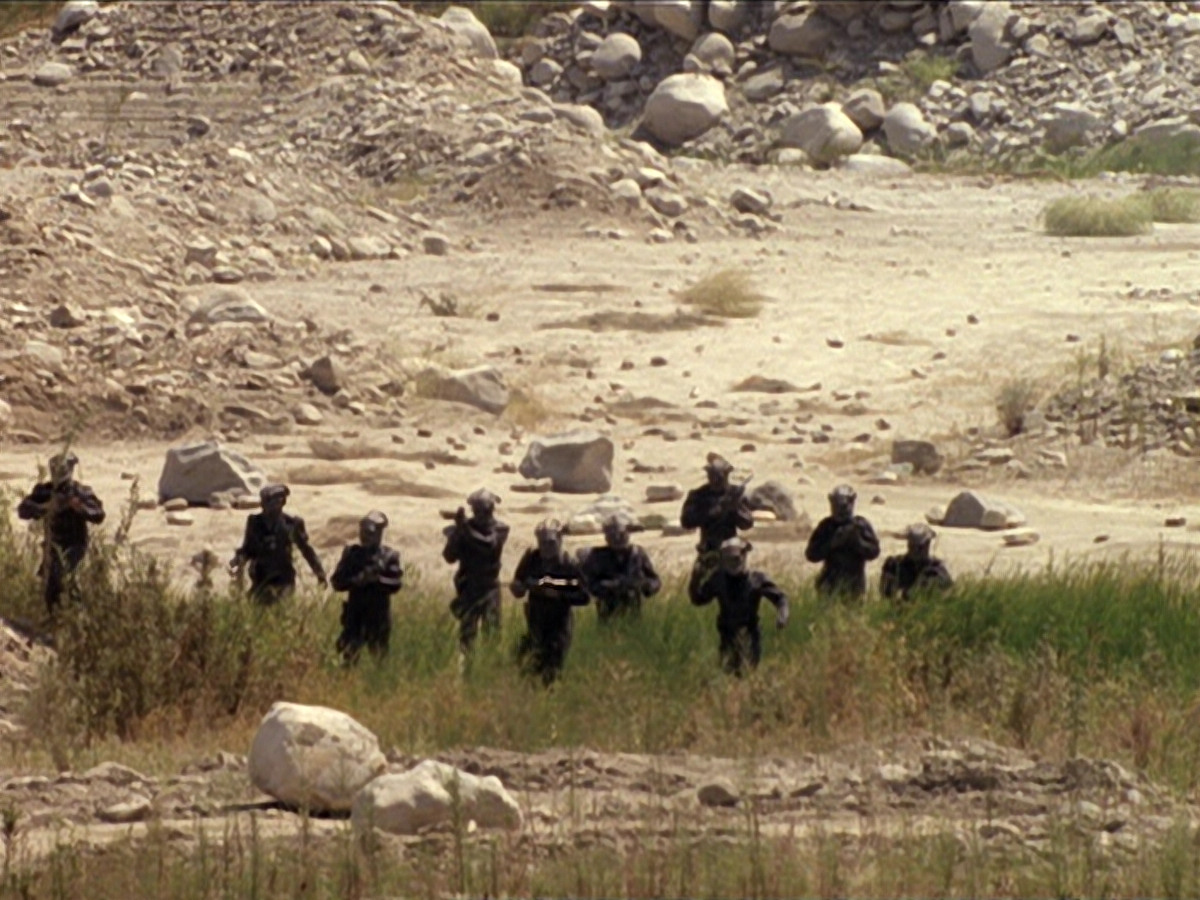 extant_StarTrek_DS9_6x02-RocksAndShoals_03265.jpg