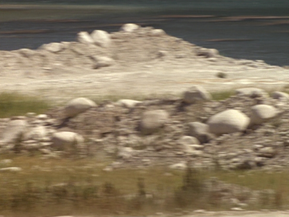 extant_StarTrek_DS9_6x02-RocksAndShoals_03273.jpg