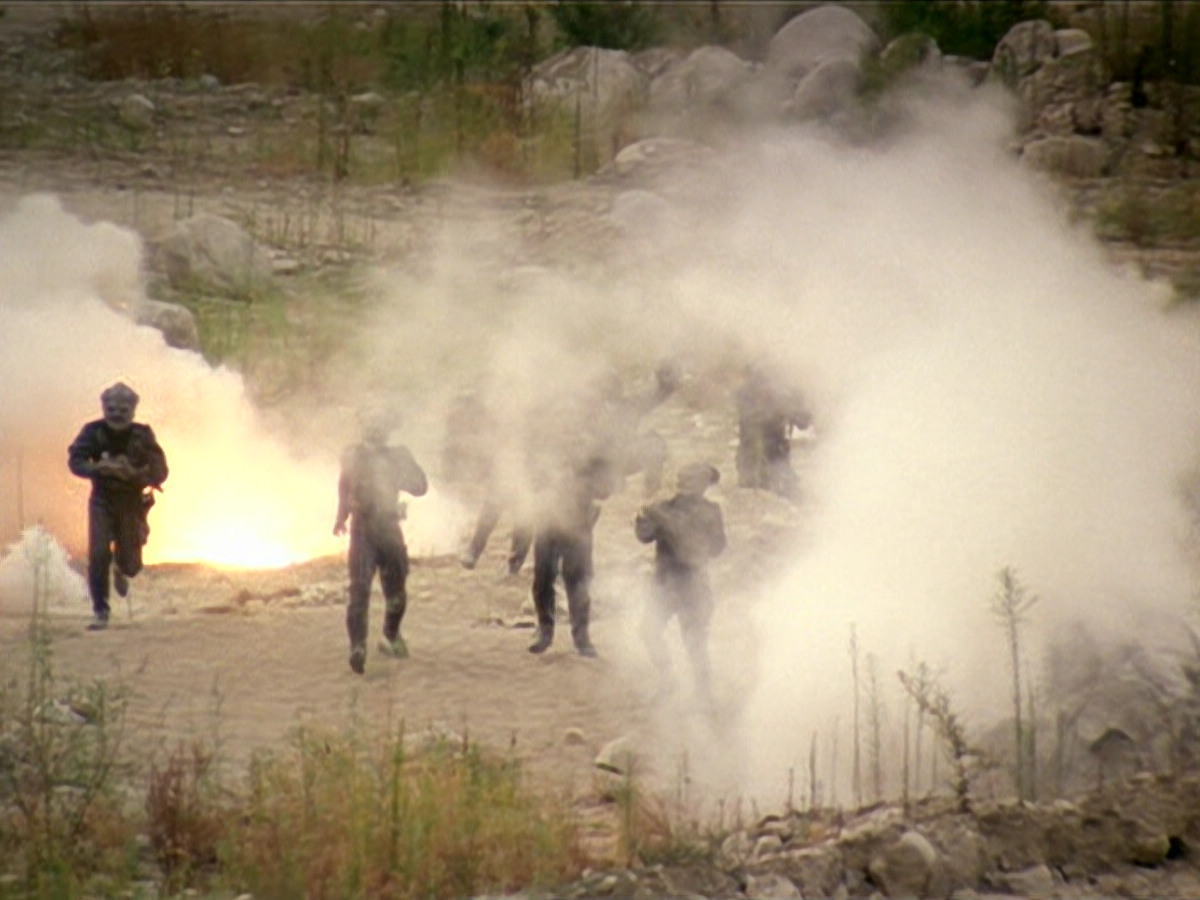 extant_StarTrek_DS9_6x02-RocksAndShoals_03592.jpg