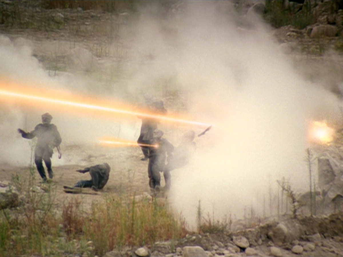 extant_StarTrek_DS9_6x02-RocksAndShoals_03596.jpg