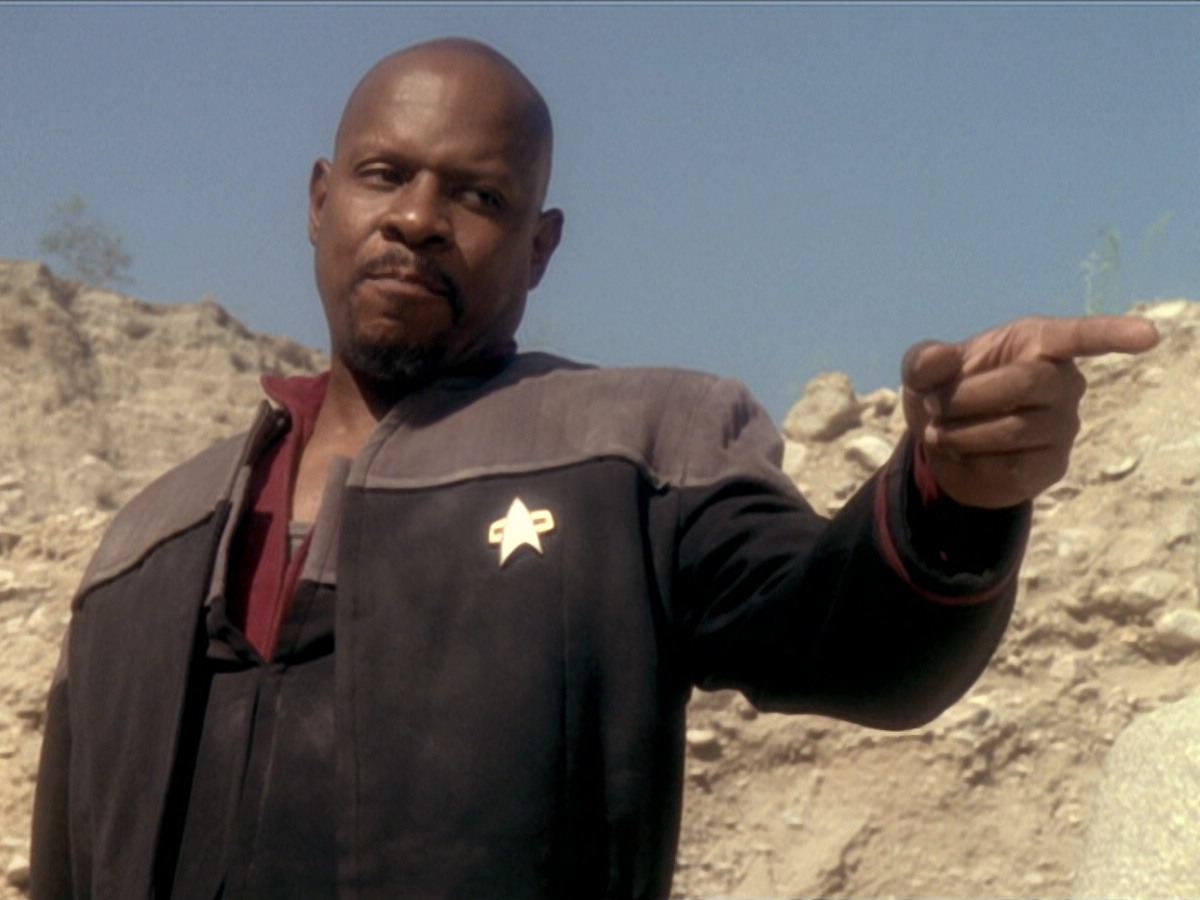 extant_StarTrek_DS9_6x02-RocksAndShoals_03693.jpg