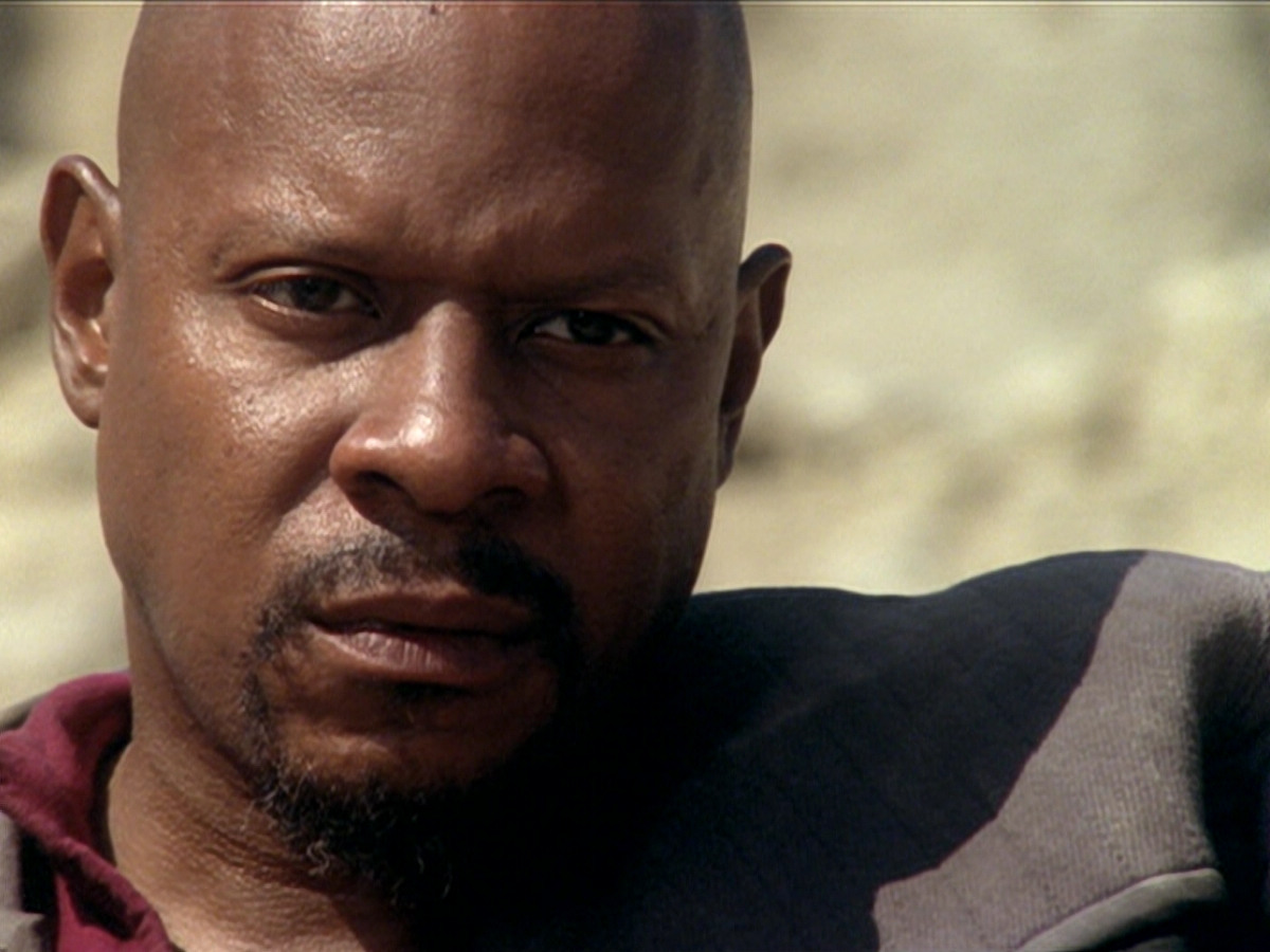 extant_StarTrek_DS9_6x02-RocksAndShoals_03724.jpg