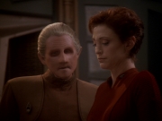 extant_StarTrek_DS9_6x02-RocksAndShoals_03047.jpg