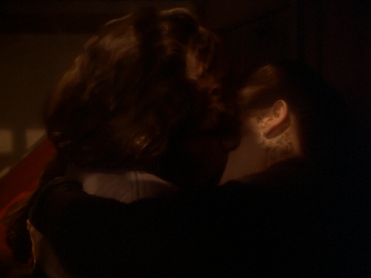 extant_StarTrek_DS9_6x03-SonsAndDaughters_00053.jpg