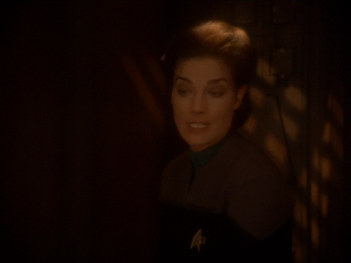 extant_StarTrek_DS9_6x03-SonsAndDaughters_00092.jpg