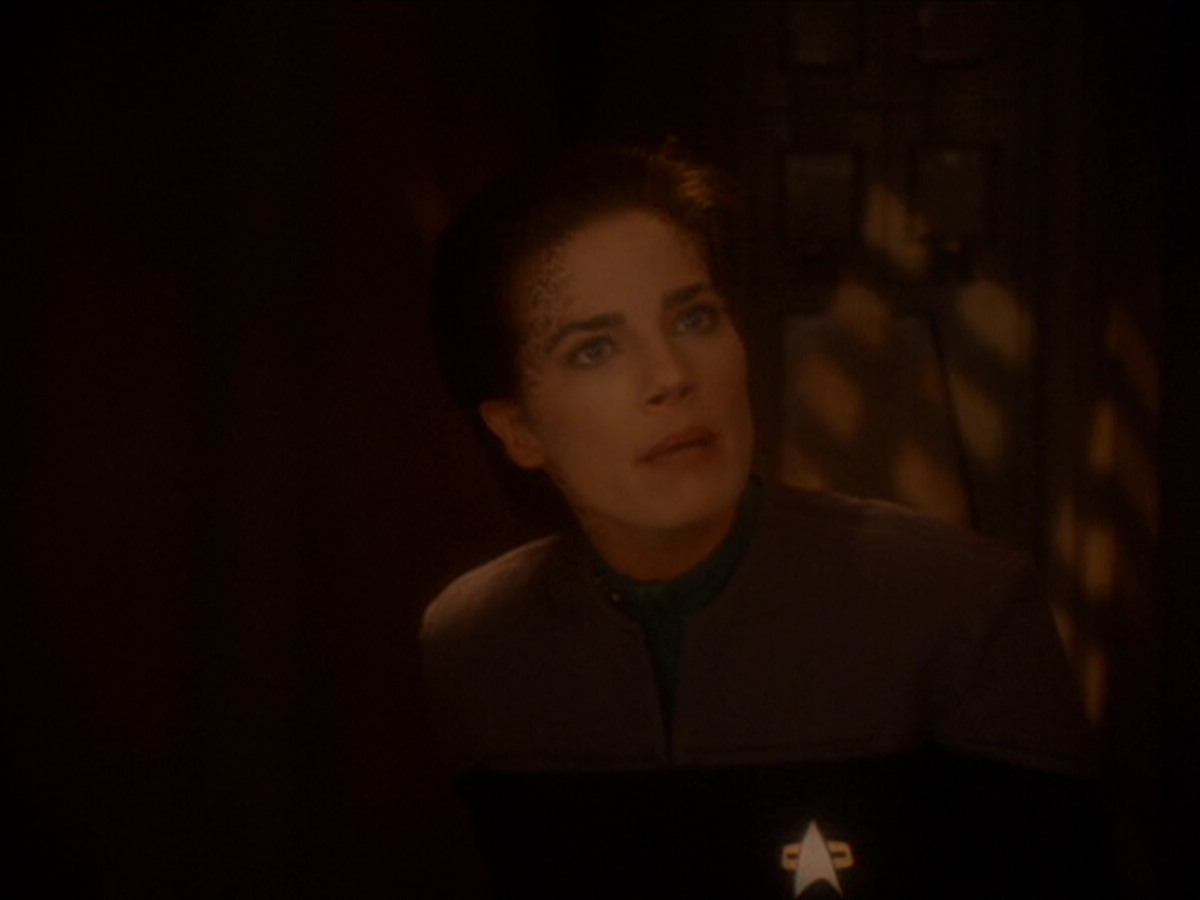 extant_StarTrek_DS9_6x03-SonsAndDaughters_00102.jpg