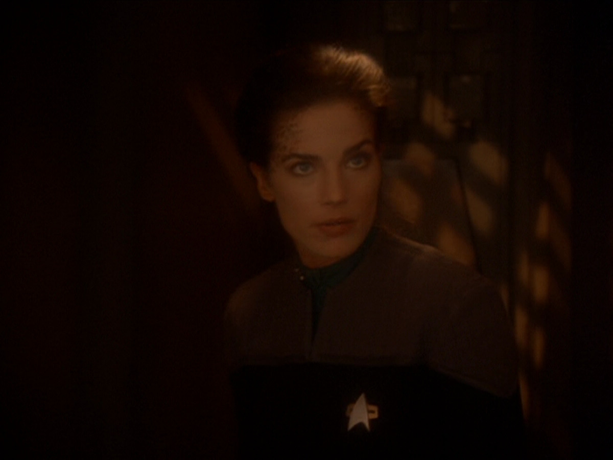 extant_StarTrek_DS9_6x03-SonsAndDaughters_00115.jpg