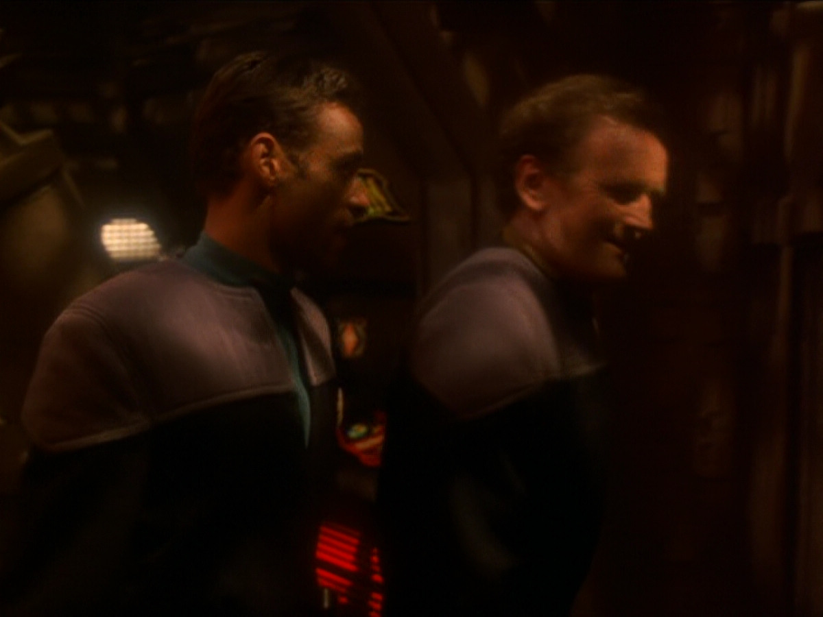 extant_StarTrek_DS9_6x03-SonsAndDaughters_00203.jpg