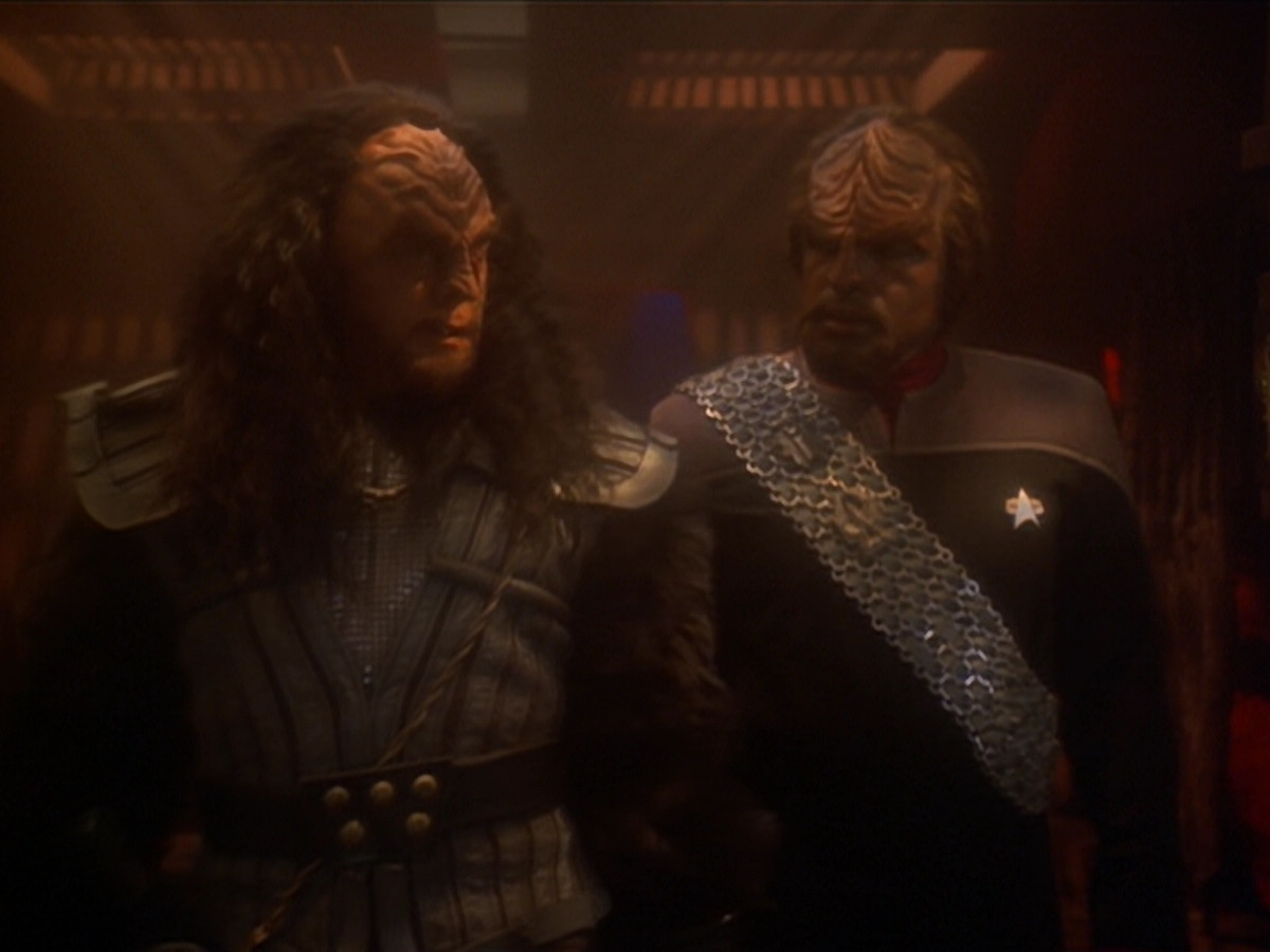 extant_StarTrek_DS9_6x03-SonsAndDaughters_00334.jpg