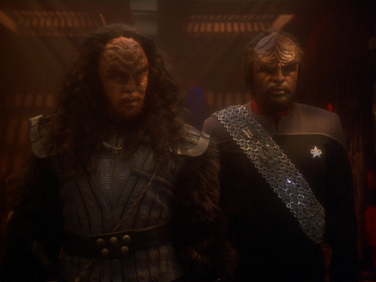 extant_StarTrek_DS9_6x03-SonsAndDaughters_00343.jpg