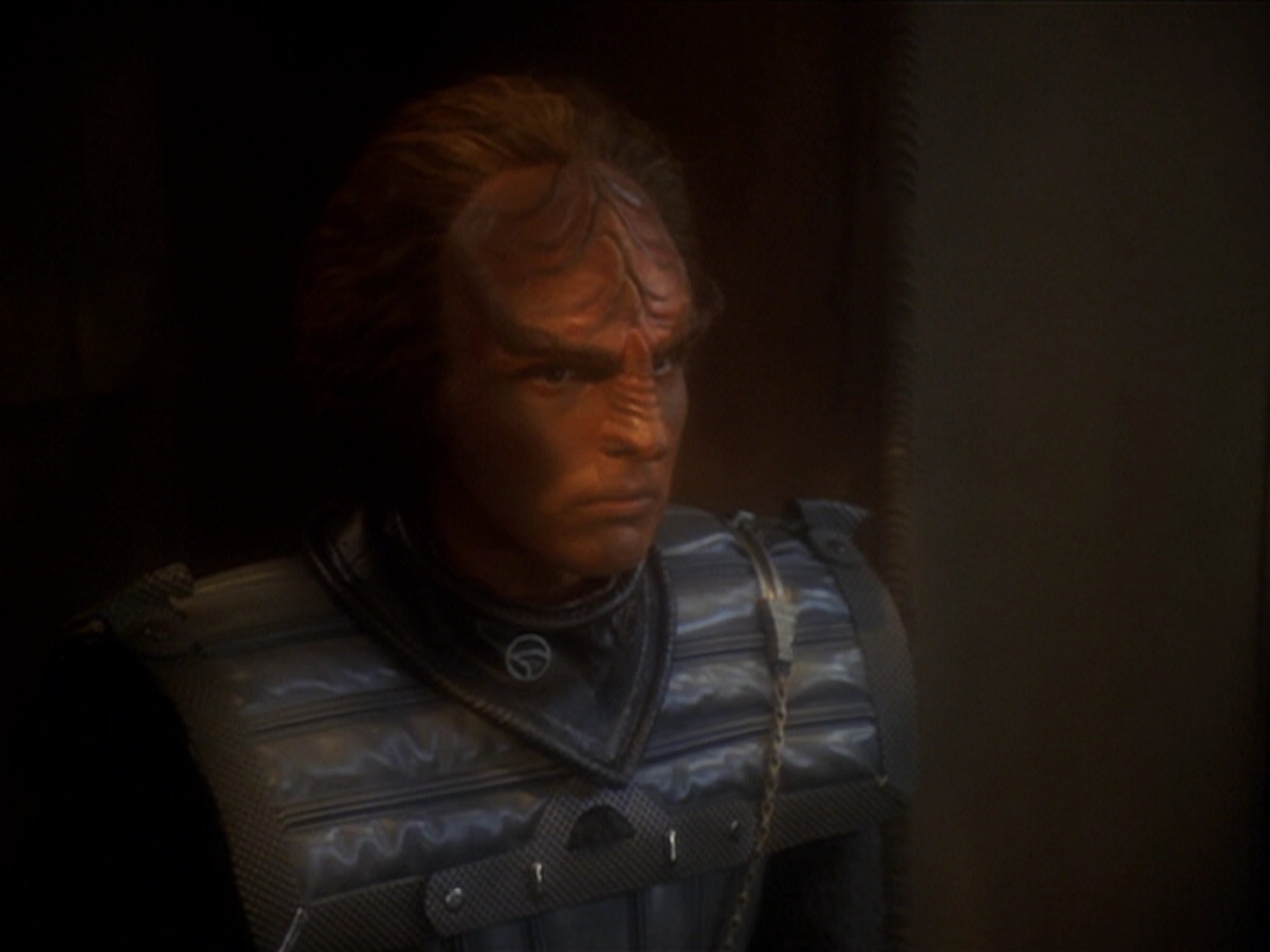 extant_StarTrek_DS9_6x03-SonsAndDaughters_00369.jpg