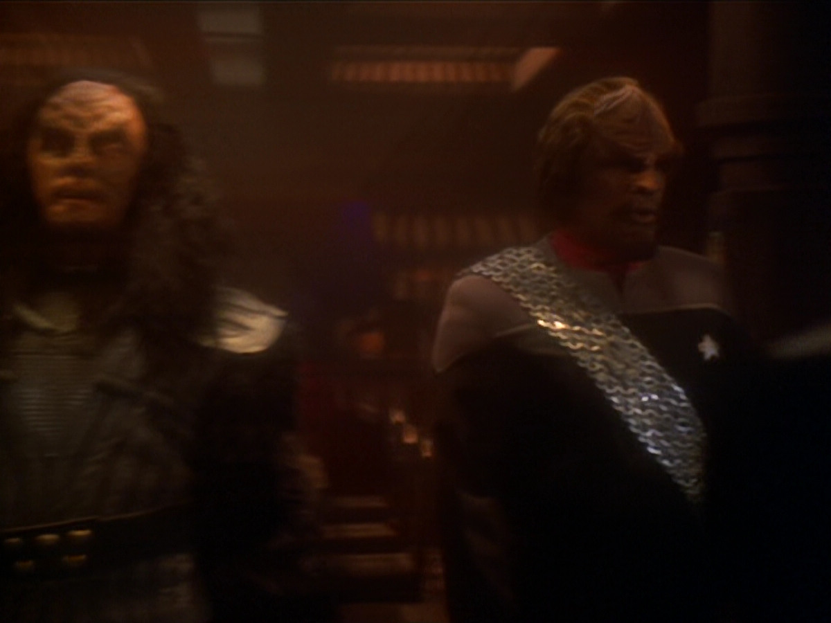 extant_StarTrek_DS9_6x03-SonsAndDaughters_00390.jpg
