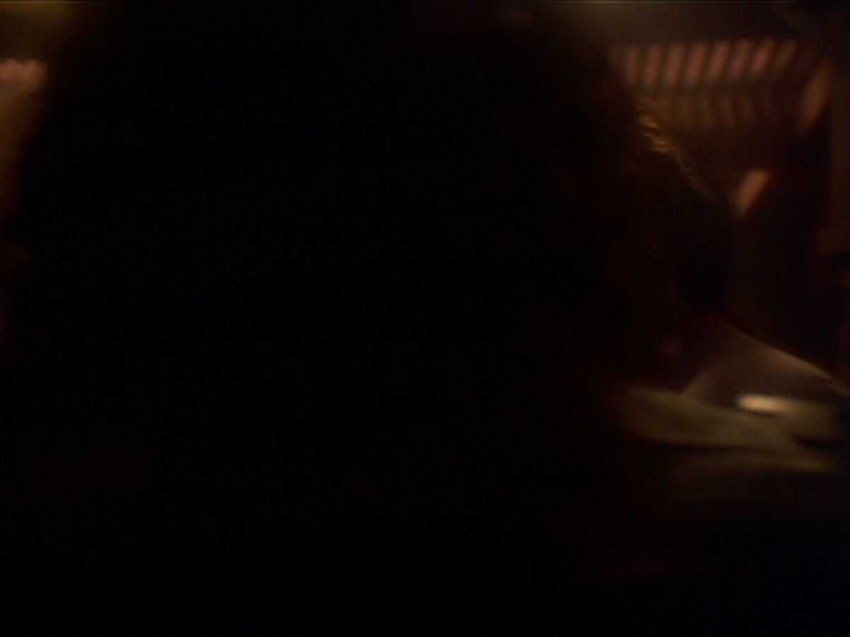 extant_StarTrek_DS9_6x03-SonsAndDaughters_00401.jpg