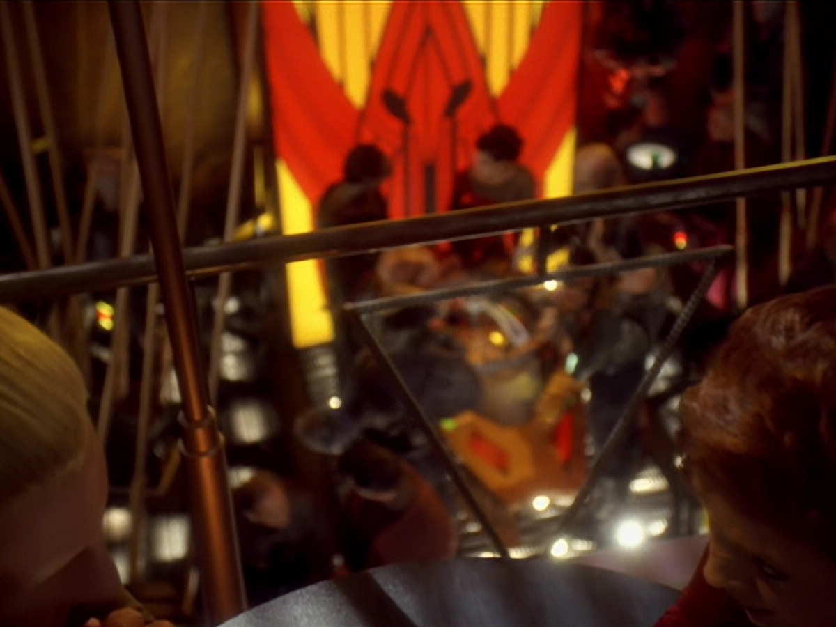 extant_StarTrek_DS9_6x03-SonsAndDaughters_00665.jpg