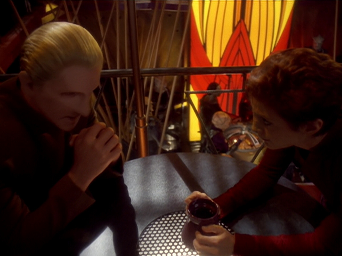 extant_StarTrek_DS9_6x03-SonsAndDaughters_00670.jpg