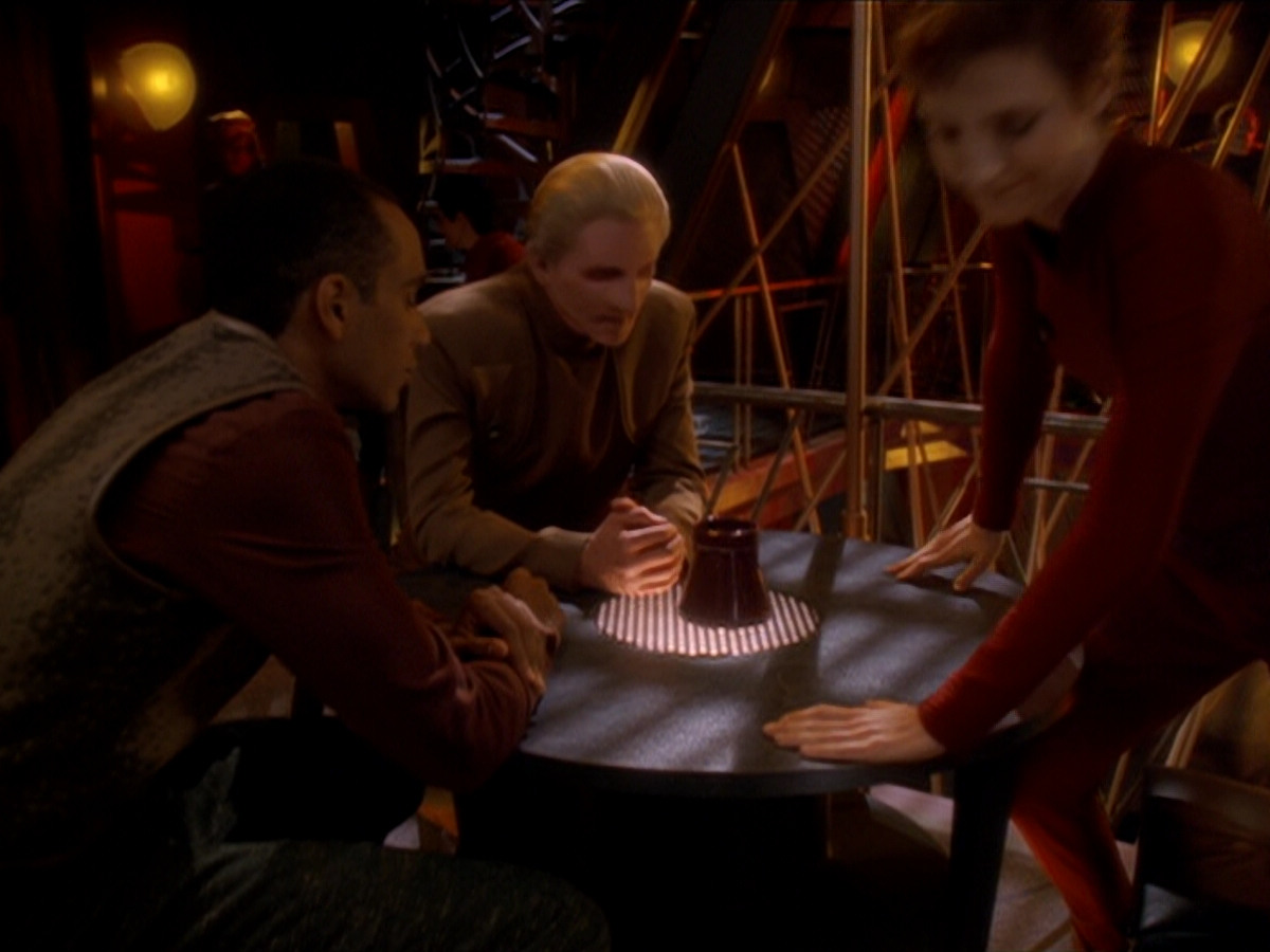 extant_StarTrek_DS9_6x03-SonsAndDaughters_00751.jpg