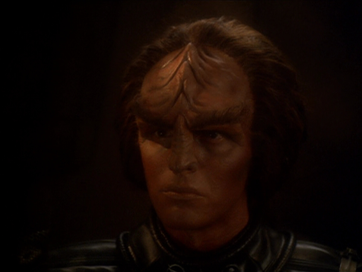 extant_StarTrek_DS9_6x03-SonsAndDaughters_01159.jpg