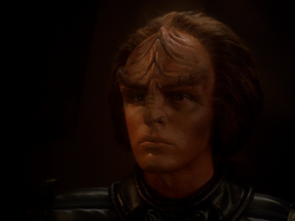 extant_StarTrek_DS9_6x03-SonsAndDaughters_01223.jpg