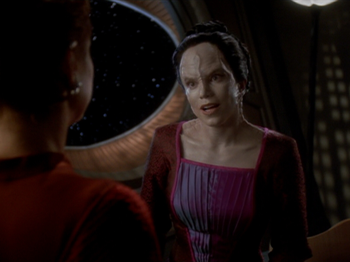 extant_StarTrek_DS9_6x03-SonsAndDaughters_01291.jpg