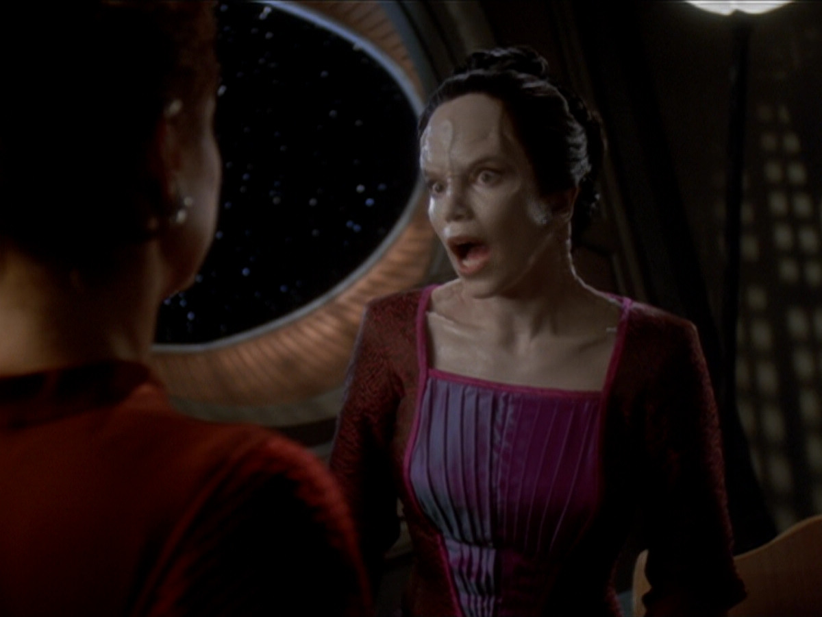 extant_StarTrek_DS9_6x03-SonsAndDaughters_01292.jpg