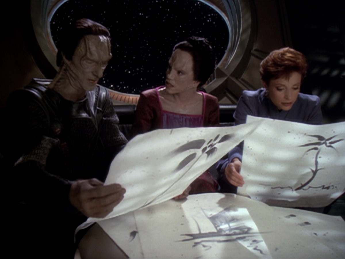 extant_StarTrek_DS9_6x03-SonsAndDaughters_01847.jpg