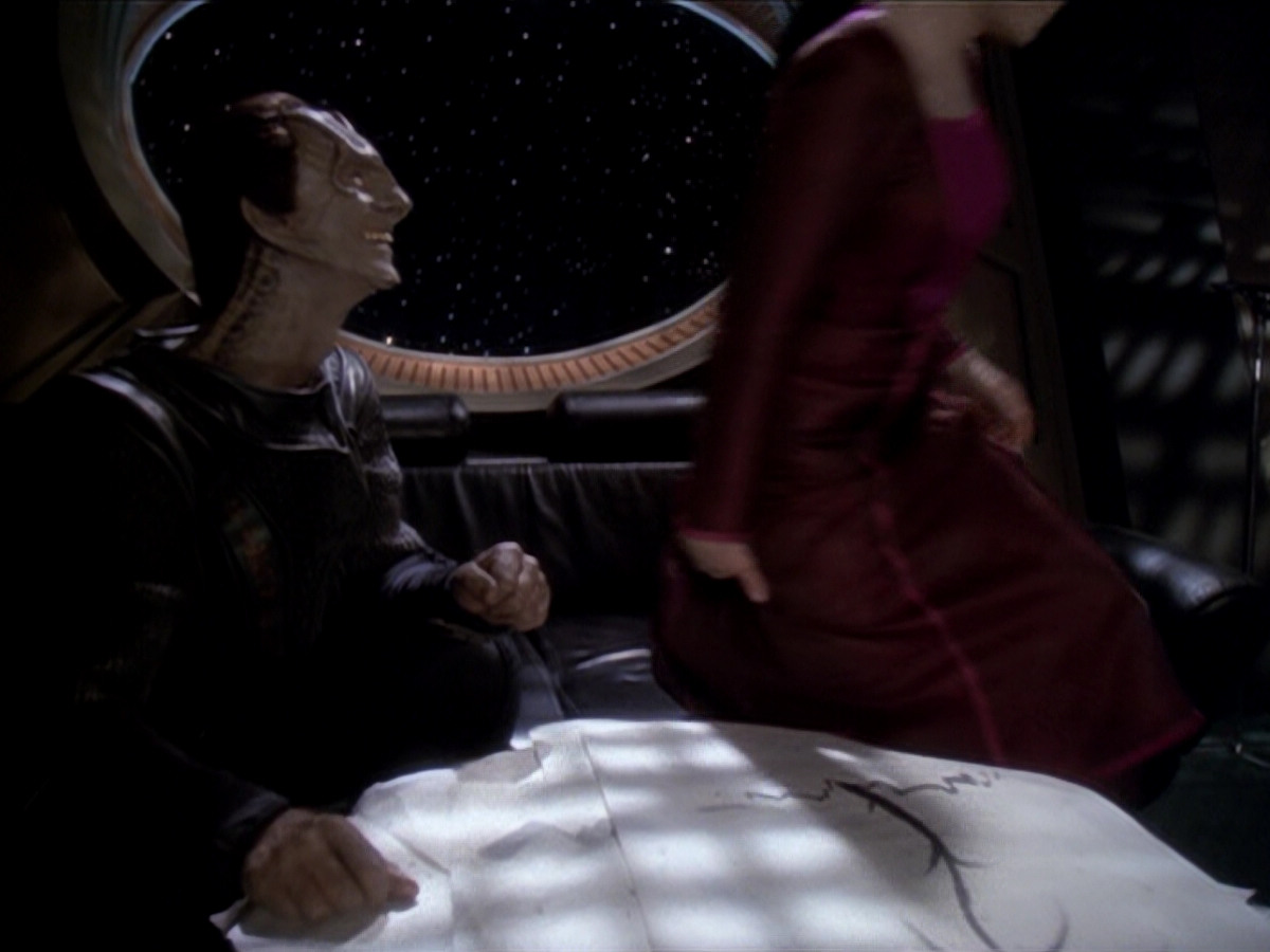 extant_StarTrek_DS9_6x03-SonsAndDaughters_01943.jpg