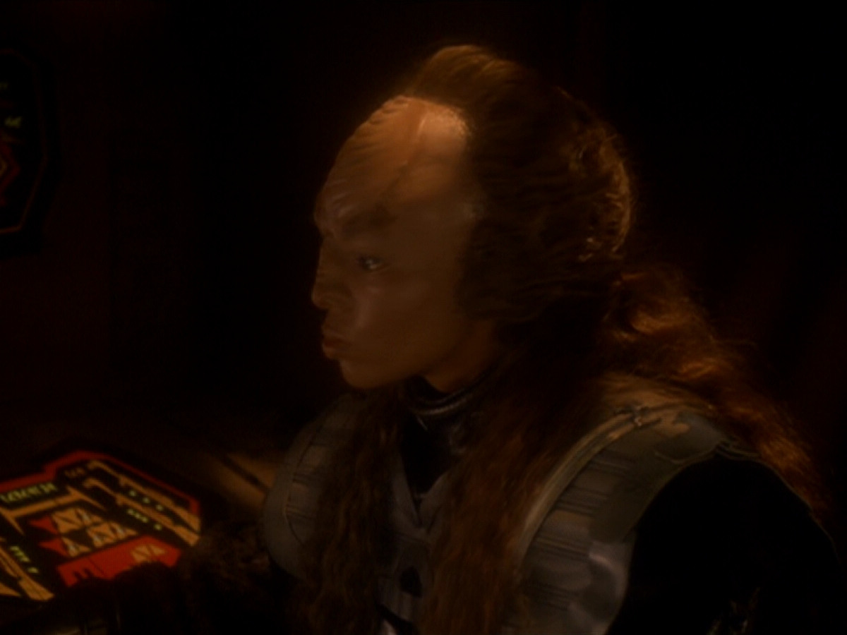 extant_StarTrek_DS9_6x03-SonsAndDaughters_02232.jpg