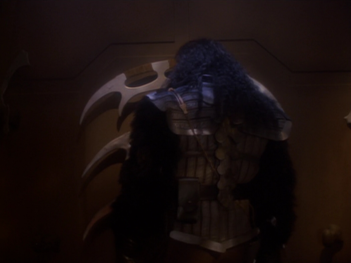 extant_StarTrek_DS9_6x03-SonsAndDaughters_02883.jpg