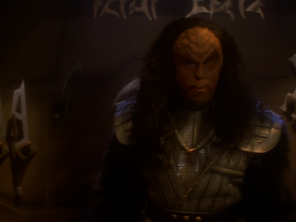 extant_StarTrek_DS9_6x03-SonsAndDaughters_02912.jpg