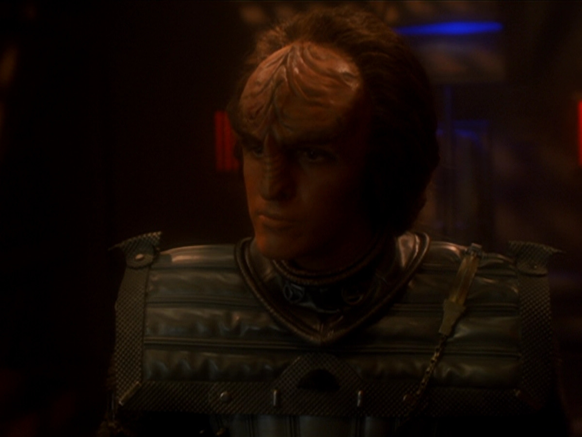 extant_StarTrek_DS9_6x03-SonsAndDaughters_02930.jpg