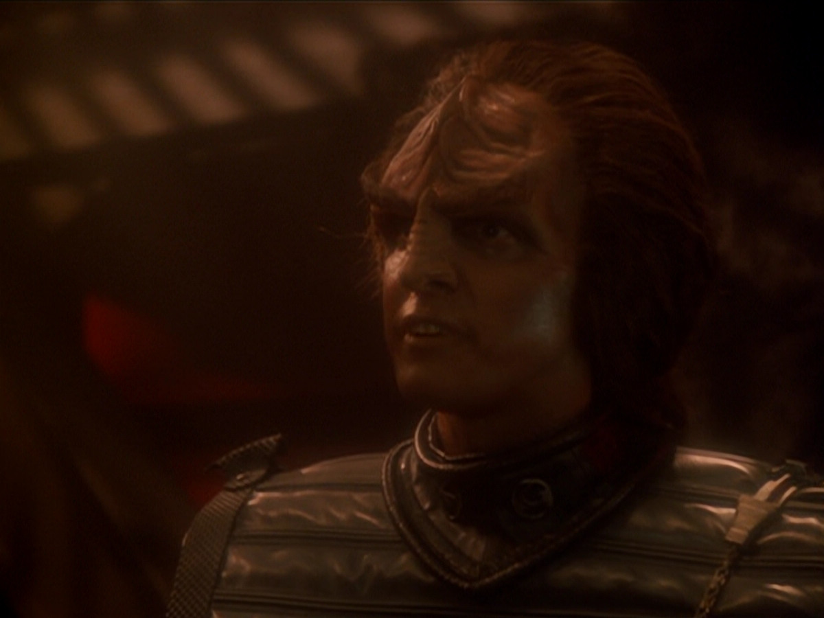 extant_StarTrek_DS9_6x03-SonsAndDaughters_03093.jpg